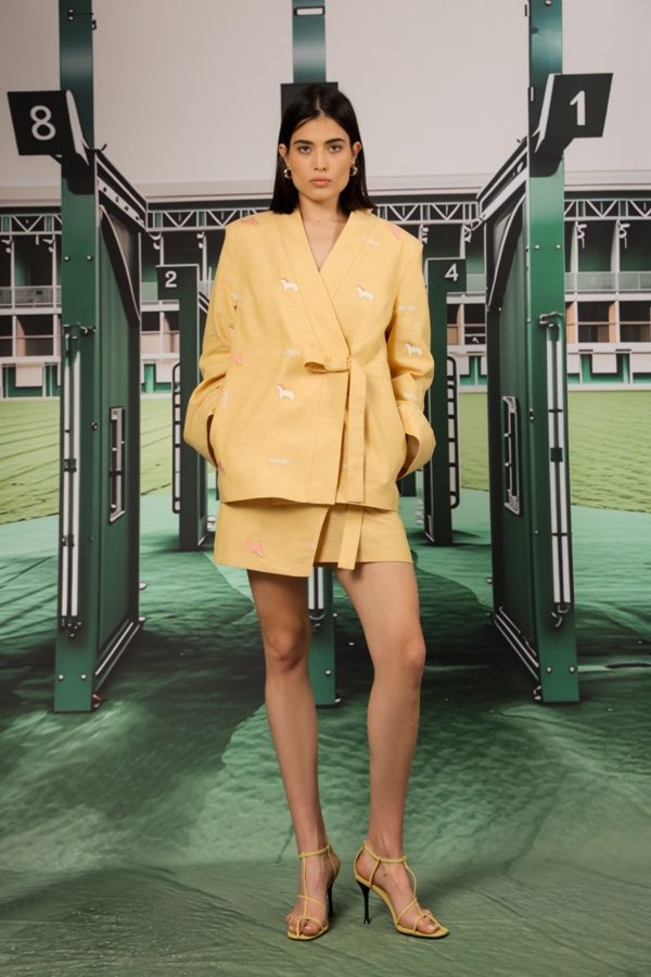 CAMEL SET - KIMONO BLAZER AND SKIRT WITH EMBROIDERY