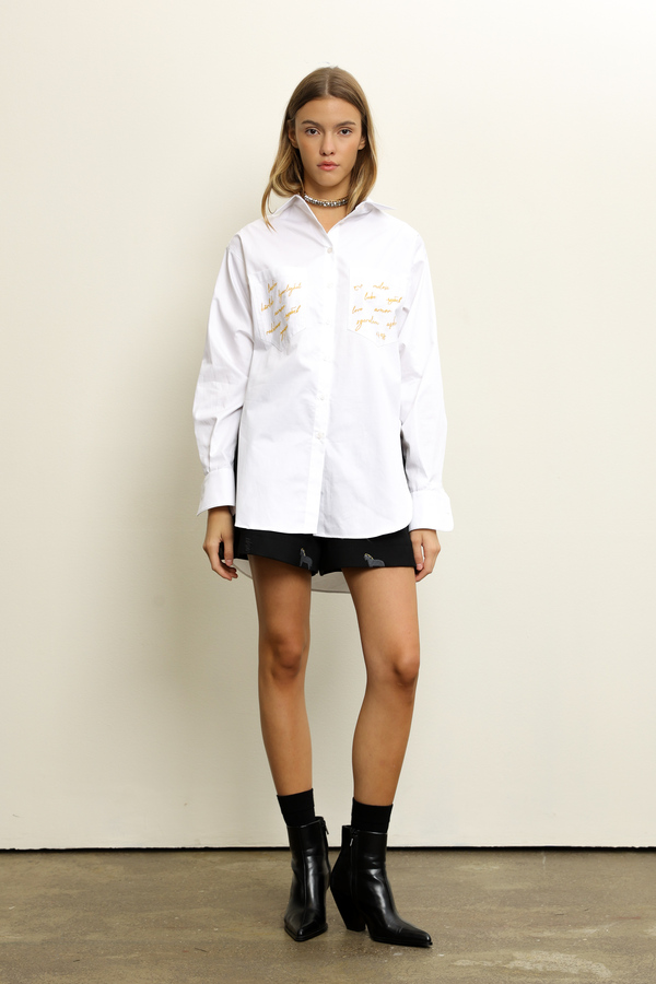 WHITE SHIRT WITH LOVE EMBROIDERY